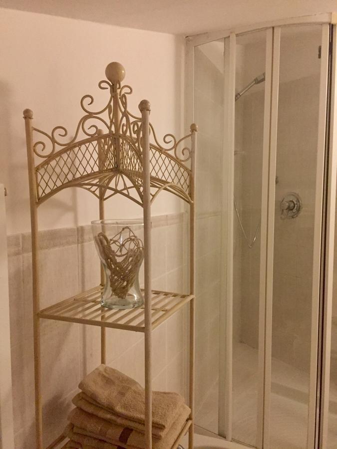ديسينسانو ديل غاردا Marie Rose Luxury B&B & Apartment المظهر الخارجي الصورة